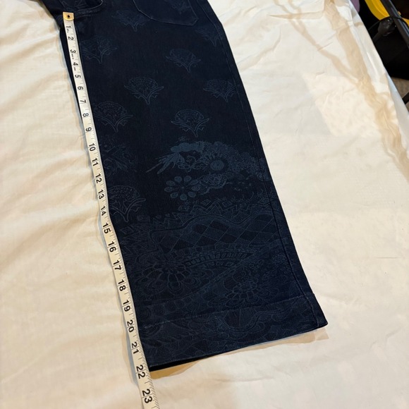 Lark & Grey Petite Wide Leg Jeans Dark Wash Dragon Floral Imprint Size 6P New - Picture 5 of 9